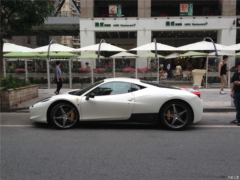 法拉利458